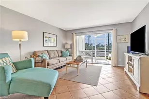 1001 Foxfire Ln, Naples, FL 34104 - Photo 11