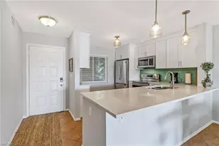 1001 Foxfire Ln, Naples, FL 34104 - Photo 5