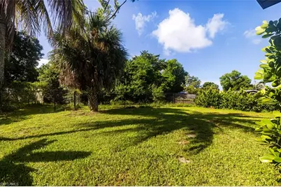 7416 Pine Dr, Fort Myers, FL 33967 - Photo 33