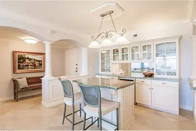 2885 Gulf Shore Blvd N #302, Naples, FL 34103 - Photo 9