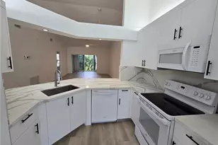 859 Tanbark Dr, Naples, FL 34108 - Photo 3