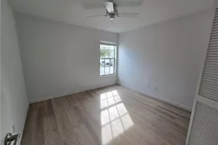 859 Tanbark Dr, Naples, FL 34108 - Photo 9