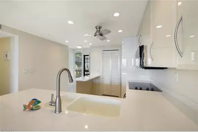 601 Seaview Ct #C506, Marco Island, FL 34145 - Photo 7