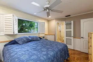 221 Viking Way, Naples, FL 34110 - Photo 9