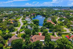 221 Viking Way, Naples, FL 34110 - Photo 7