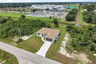 831 Bently St E, Lehigh Acres, FL 33974 - Photo 11