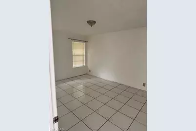 5308 Treetops Dr #H204, Naples, FL 34113 - Photo 5