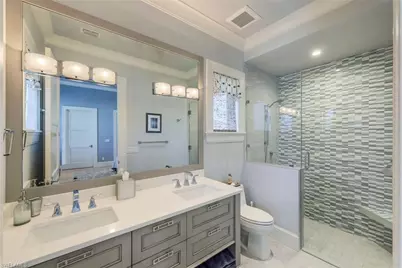 425 Harbour Dr, Naples, FL 34103 - Photo 17