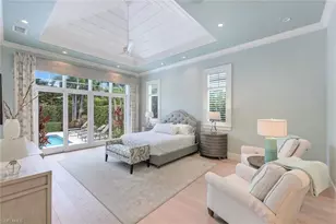 425 Harbour Dr, Naples, FL 34103 - Photo 11