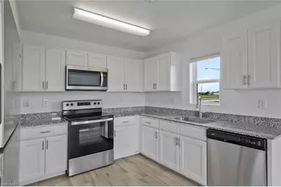 2426 Santabarbara Blvd N, Cape Coral, FL 33993 - Photo 9