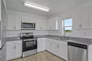 2426 Santa Barbara Blvd N, Cape Coral, FL 33993 - Photo 9