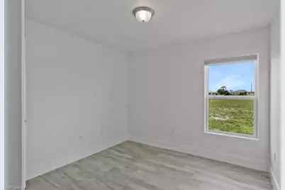 2426 Santabarbara Blvd N, Cape Coral, FL 33993 - Photo 23