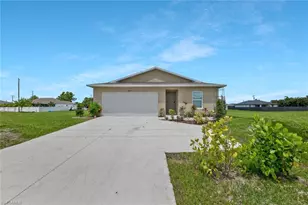 2426 Santa Barbara Blvd N, Cape Coral, FL 33993 - Photo 3