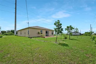 2426 Santa Barbara Blvd N, Cape Coral, FL 33993 - Photo 19