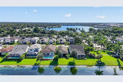 7237 Wilton Dr, Naples, FL 34109 - Photo 35