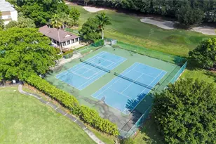 499 Forest Lakes Blvd, Naples, FL 34105 - Photo 23