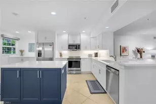 376 3rd St S, Naples, FL 34102 - Photo 7