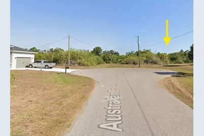 329 Australian Dr, Rotonda West, FL 33947 - Photo 5