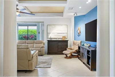 587 Avellino Isles Cir #23101, Naples, FL 34119 - Photo 7