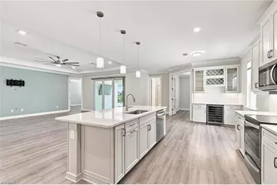 28140 Captiva Shell Loop, Bonita Springs, FL 34135 - Photo 9