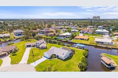 20640 Porthole Ct, Estero, FL 33928 - Photo 37