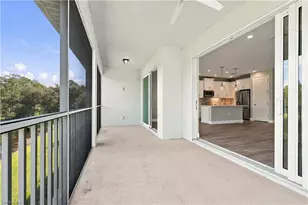 2626 Seychelles Cir, Naples, FL 34112 - Photo 15