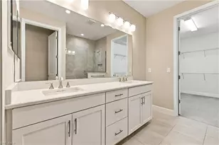 2626 Seychelles Cir, Naples, FL 34112 - Photo 11