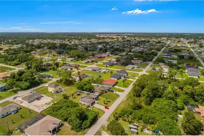 3907 27th St SW, Lehigh Acres, FL 33976 - Photo 3