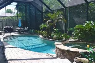 649 Bow Line Dr, Naples, FL 34103 - Photo 3