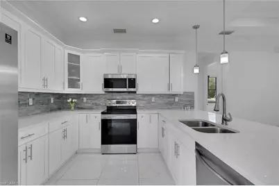 4352 24th Ave NE, Naples, FL 34120 - Photo 9