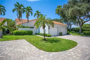 857 Reef Point Cir, Naples, FL 34108 - Photo 1