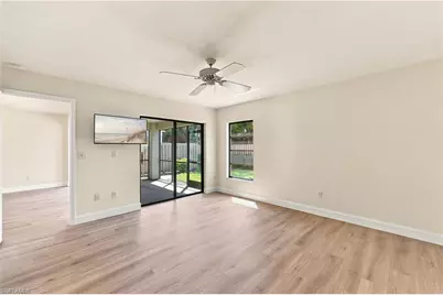 857 Reef Point Cir, Naples, FL 34108 - Photo 11