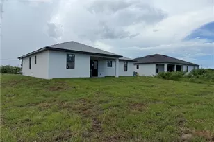 4108 33rd St SW, Lehigh Acres, FL 33976 - Photo 5