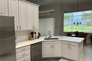 4991 Cerromar Dr, Naples, FL 34112 - Photo 11