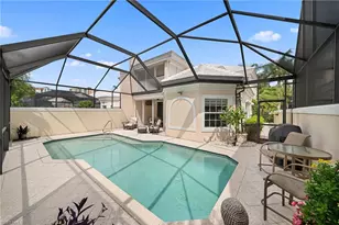 392 Carlton Pl, Naples, FL 34108 - Photo 25