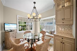 392 Carlton Pl, Naples, FL 34108 - Photo 15