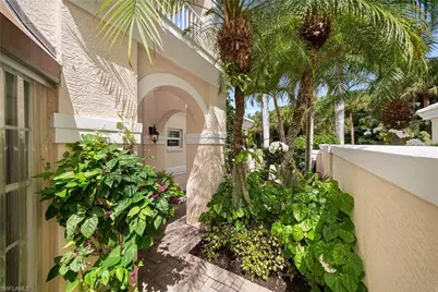 392 Carlton Pl #3, Naples, FL 34108 - Photo 11
