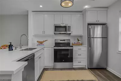 1071 Pine Isle Ln #1071, Naples, FL 34112 - Photo 5