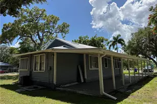 2525 Broadway, Fort Myers, FL 33901 - Photo 21
