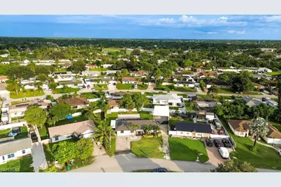 1800 52nd Ter SW, Naples, FL 34116 - Photo 15