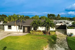 1800 52nd Terrace SW, Naples, FL 34116 - Photo 5