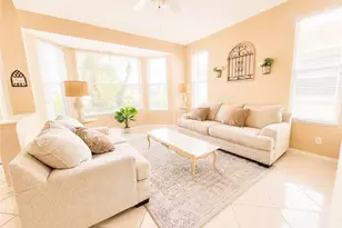 436 Crossfield Cir, Naples, FL 34104 - Photo 9