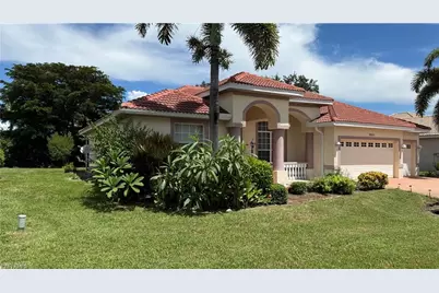 10601 Sir Michaels Place Dr, Bonita Springs, FL 34135 - Photo 25