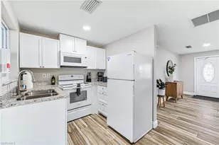 668 97th Ave N, Naples, FL 34108 - Photo 7