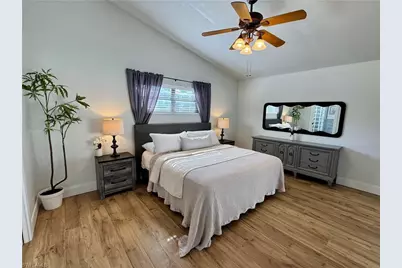 98 Chardon Pl, Naples, FL 34110 - Photo 3