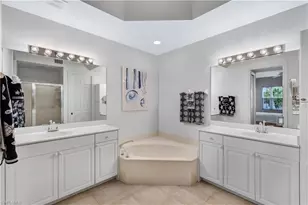 820 Bentwater Cir, Naples, FL 34108 - Photo 17