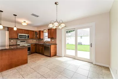 302 SE 3rd St, Cape Coral, FL 33990 - Photo 3