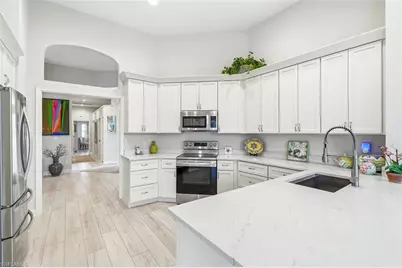 15259 Devon Green Ln, Naples, FL 34110 - Photo 9