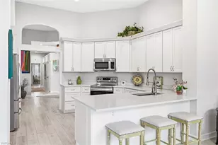 15259 Devon Green Ln, Naples, FL 34110 - Photo 11