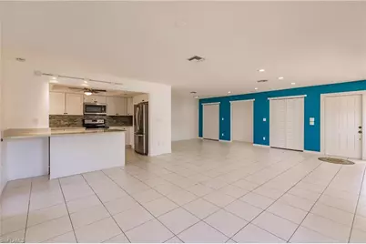 217 Yorkshire Ct #2, Naples, FL 34112 - Photo 7
